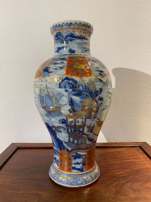 A Chinese blue and white Dutch-decorated 'landscape' vase, Kangxi — photo 2