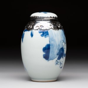 A Chinese blue and white Dutch silver-mounted tea caddy and cover, Kangxi — 照片 3