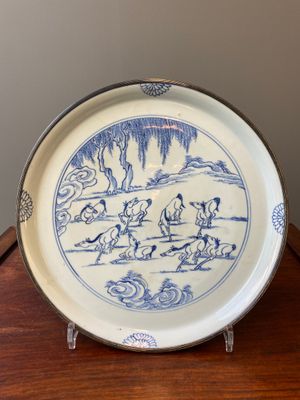 A Chinese blue and white 'Eight horses of Mu Wang' dish with silver-mounted rim, Kangxi/Yongzheng — photo 1