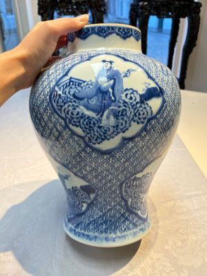A Chinese blue and white 'Eight Immortals' vase, Kangxi — photo 5