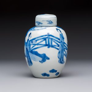 A Chinese blue and white 'Elegant Beauties' tea caddy and cover, artemisia leaf mark, Kangxi — photo 4