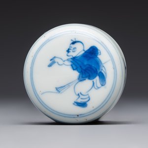 A Chinese blue and white 'Elegant Beauties' tea caddy and cover, artemisia leaf mark, Kangxi — photo 7