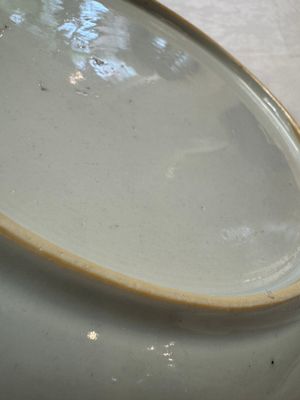 A Chinese blue and white 'Elegant Ladies in a Garden' dish, Qianlong — 照片 11