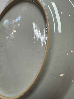 A Chinese blue and white 'Elegant Ladies in a Garden' dish, Qianlong — 照片 12