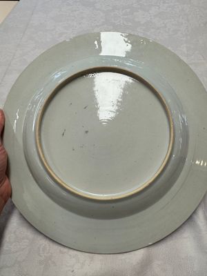 A Chinese blue and white 'Elegant Ladies in a Garden' dish, Qianlong — 照片 9