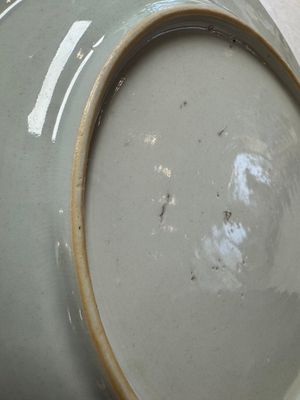 A Chinese blue and white 'Elegant Ladies in a Garden' dish, Qianlong — 照片 10