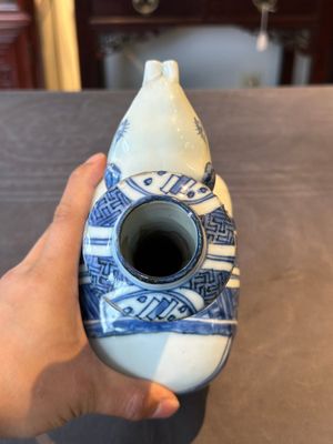 A Chinese blue and white 'elephant' kendi, Wanli — 照片 5