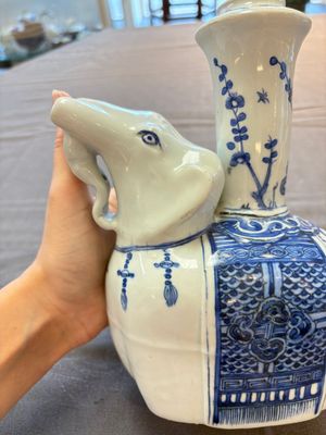 A Chinese blue and white 'elephant' kendi, Wanli — photo 12