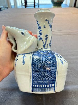 A Chinese blue and white 'elephant' kendi, Wanli — photo 4