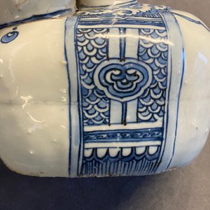 A Chinese blue and white 'elephant' kendi, Wanli — photo 22