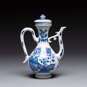 A Chinese blue and white ewer and cover, Kangxi — foto 3
