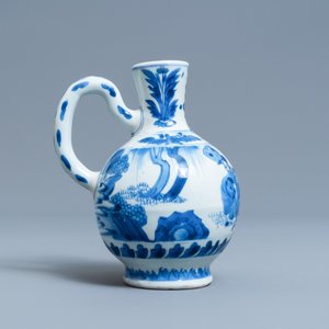 A Chinese blue and white ewer with figures in a landscape, Transitional period — photo 2