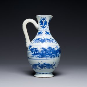 A Chinese blue and white ewer with landscape design, Transitional period — 照片 1