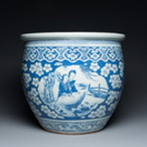 A Chinese blue and white fish bowl with medallions on a prunus-ground, 19th C. — 照片 2