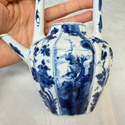 A Chinese blue and white 'Fisherman and Antiquities' teapot and cover — 照片 7