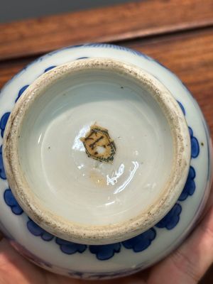A Chinese blue and white 'fisherman and woodcutter' ewer and cover, Transitional period — 照片 14