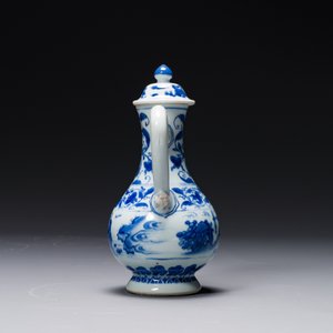 A Chinese blue and white 'fisherman and woodcutter' ewer and cover, Transitional period — 照片 2