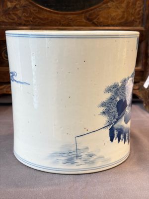 A Chinese blue and white 'Fisherman' brush pot, 20th C. — photo 10