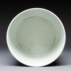 A Chinese blue and white 'Fisherman' brush pot, 20th C. — photo 6