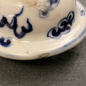 A Chinese blue and white five-piece garniture, Kangxi mark, 19th C. — photo 19