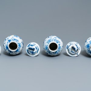 A Chinese blue and white five-piece garniture, Kangxi mark, 19th C. — photo 6