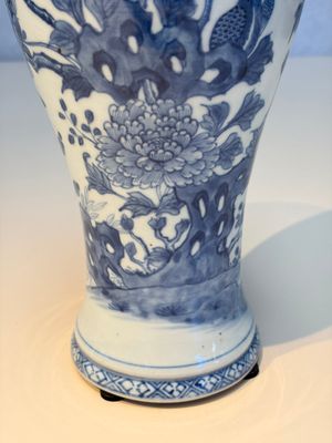 A Chinese blue and white five-piece garniture with birds among flowering branches, Qianlong — photo 31
