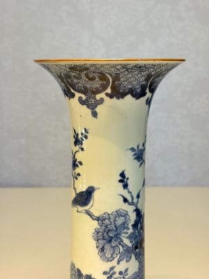 A Chinese blue and white five-piece garniture with birds among flowering branches, Qianlong — photo 51