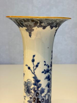 A Chinese blue and white five-piece garniture with birds among flowering branches, Qianlong — photo 55