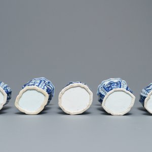 A Chinese blue and white five-piece garniture with figures in landscapes, Kangxi — photo 5