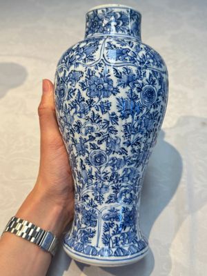 A Chinese blue and white five-piece garniture with floral design, Kangxi — foto 31