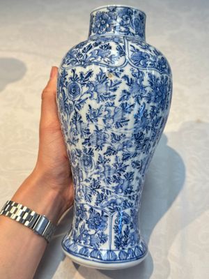 A Chinese blue and white five-piece garniture with floral design, Kangxi — foto 33