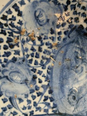 A Chinese blue and white 'floral' dish and a 'phoenix' plate, Ming — photo 6