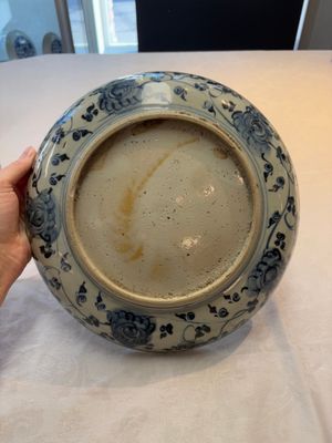 A Chinese blue and white 'floral' dish and a 'phoenix' plate, Ming — photo 9