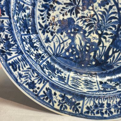 A Chinese blue and white 'Floral' dish and a 'Phoenix' serving dish — photo 19