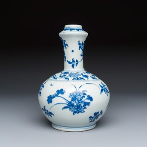 A Chinese blue and white 'Floral' kendi — 照片 2