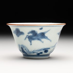 A Chinese blue and white 'flying horses' cup, Da Qing Bing Wu Nian Zhi 大清丙午年製 mark, dated 1666 — photo 1