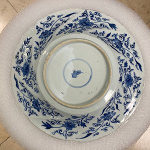 A Chinese blue and white gadrooned dish with phoenixes and monkeys, Kangxi — 照片 9