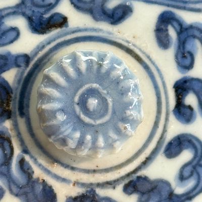 A Chinese blue and white 'Galloping Flying Horses' bowl and cover — photo 33
