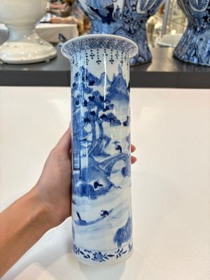 A Chinese blue and white garniture of five vases with landscape design, 19th C. — photo 2