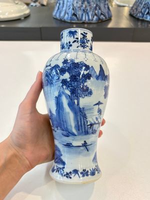 A Chinese blue and white garniture of five vases with landscape design, 19th C. — photo 26