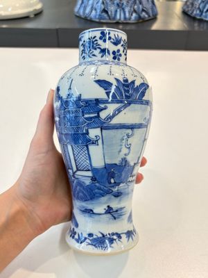 A Chinese blue and white garniture of five vases with landscape design, 19th C. — photo 28