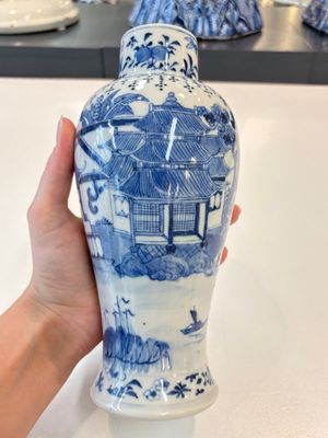 A Chinese blue and white garniture of five vases with landscape design, 19th C. — photo 38