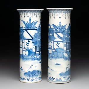 A Chinese blue and white garniture of five vases with landscape design, 19th C. — photo 11