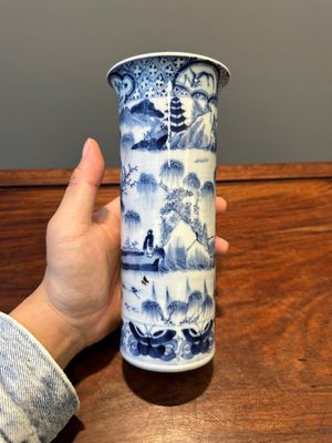 A Chinese blue and white garniture of five vases with landscape design, 19th C. — 照片 33