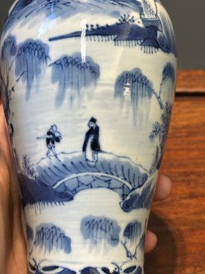 A Chinese blue and white garniture of five vases with landscape design, 19th C. — 照片 44