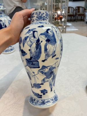 A Chinese blue and white garniture of four vases with figural design, Kangxi mark, 19th C. — photo 24