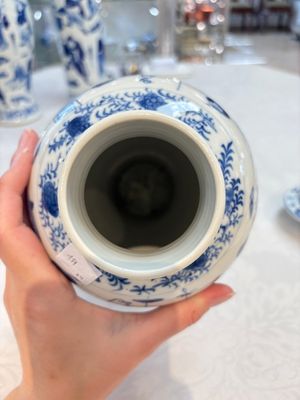 A Chinese blue and white garniture of four vases with figural design, Kangxi mark, 19th C. — photo 6