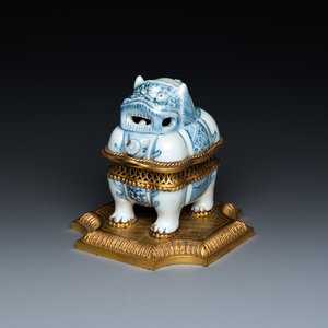 A Chinese blue and white gilt bronze-mounted censer in the shape of a Luduan, Wanli — photo 1