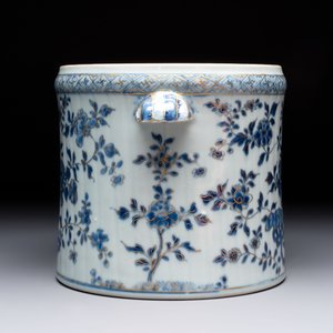 A Chinese blue and white gilt-decorated wine cooler, Qianlong — 照片 3