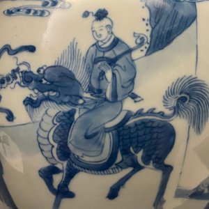 A Chinese blue and white ginger jar with figurative design, Kangxi — photo 12